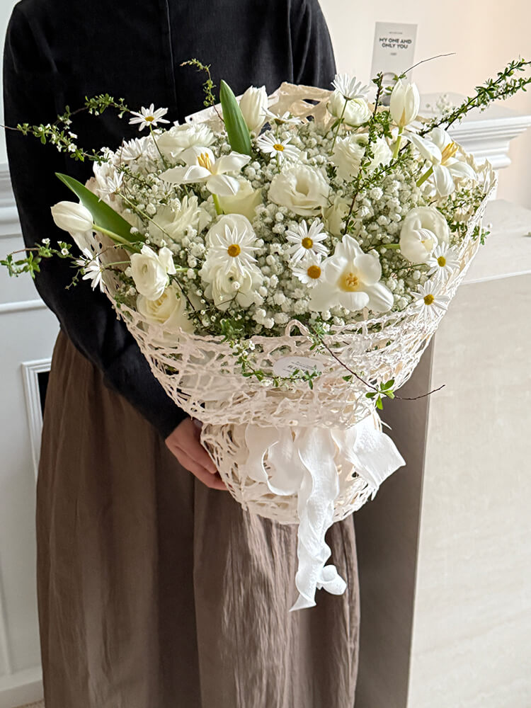 wrapping paper for flower bouquet