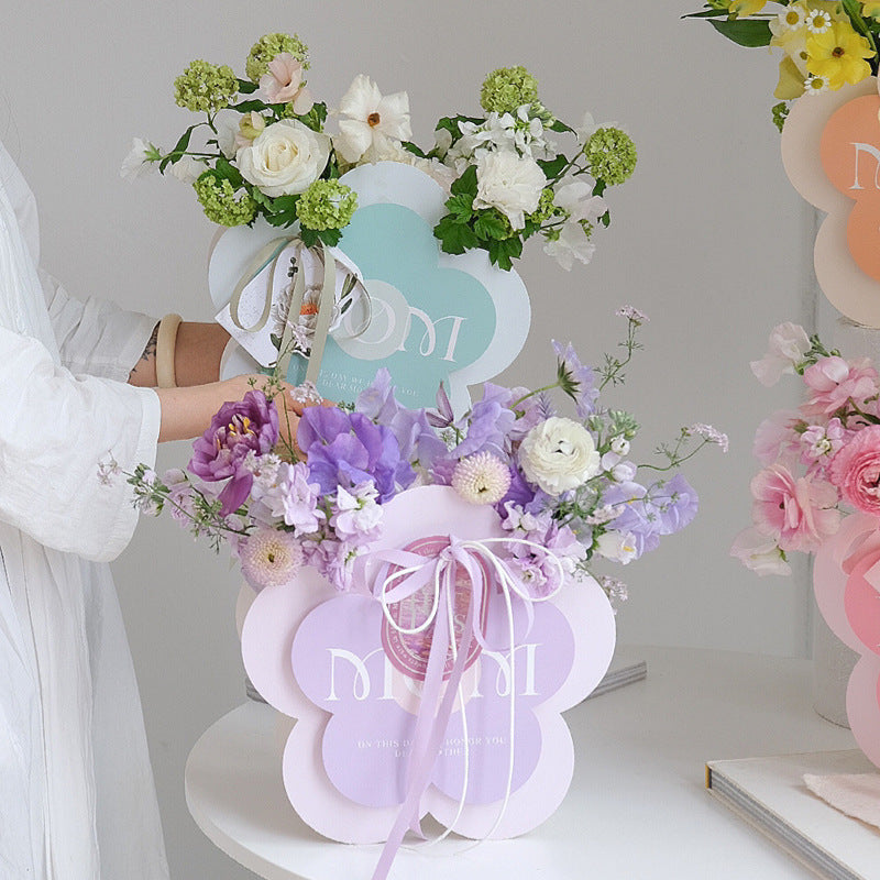 Lot de 10 sachets en papier pour compositions florales en forme de cœur