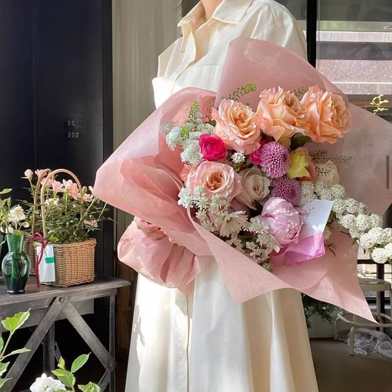 wrapping flowers in paper