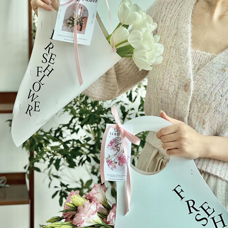 Heart Flower Carrying Paper Bag