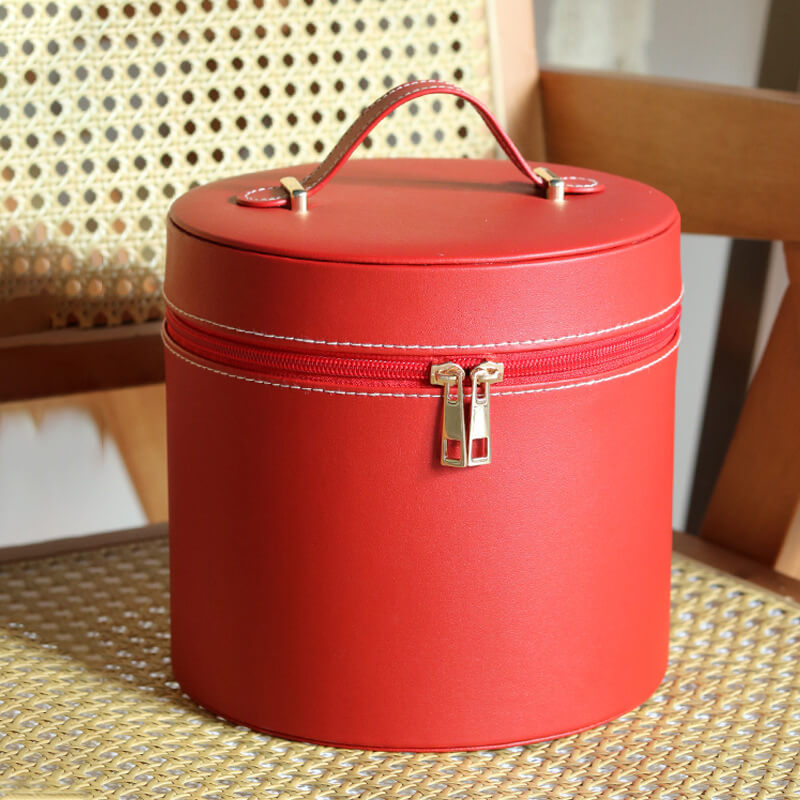 large round gift box