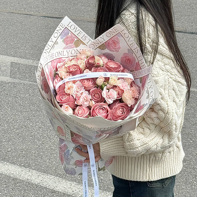 wrapping paper pink