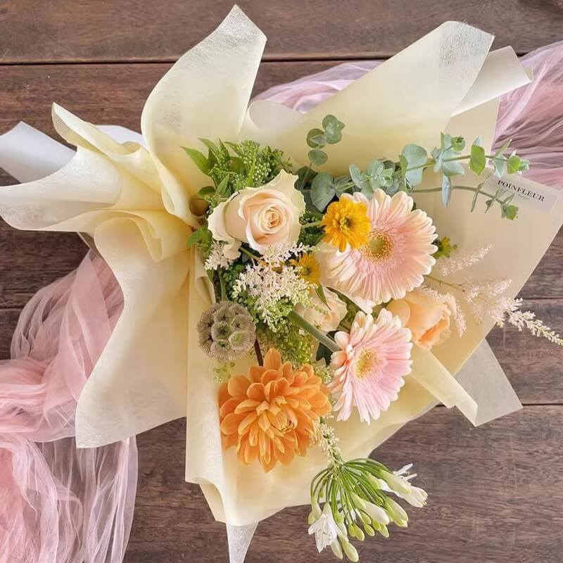 wrapping paper for bouquets