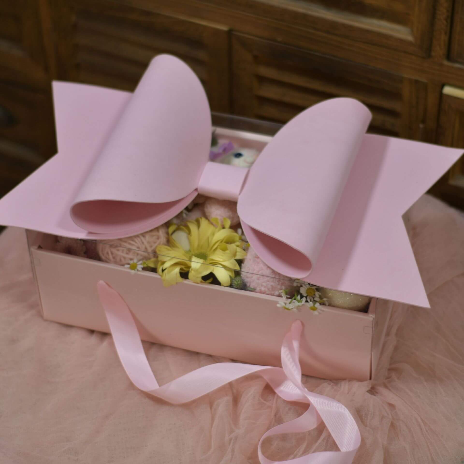 boxes with bows