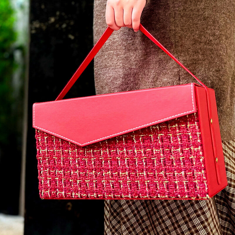 purse in gift box