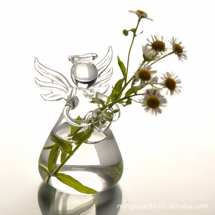 short bud vase