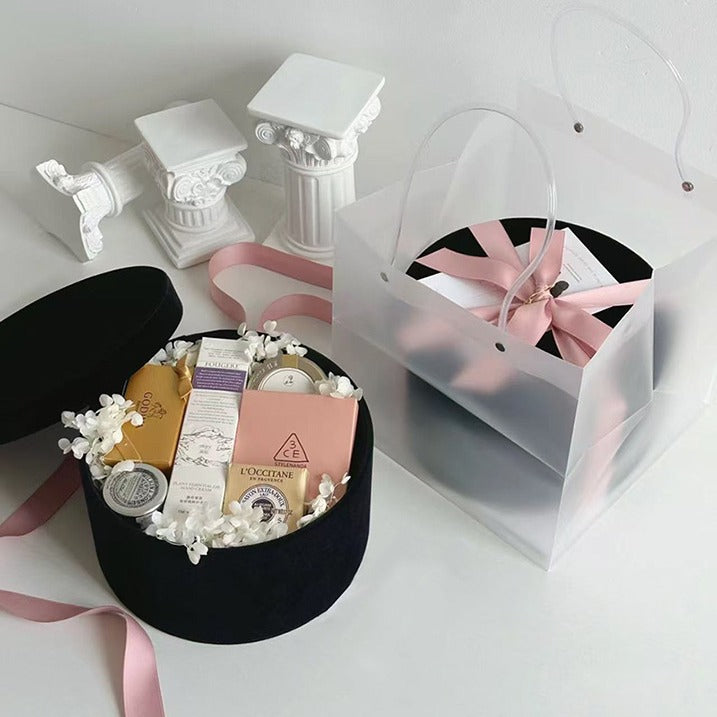 round boxes for flowers