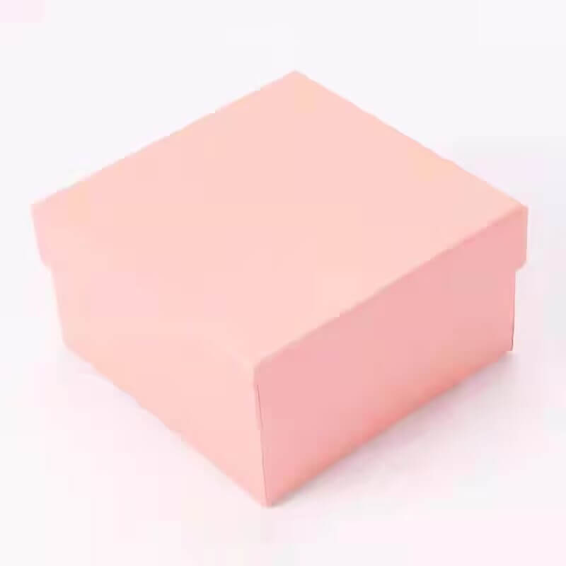 Pink paper box with lid
