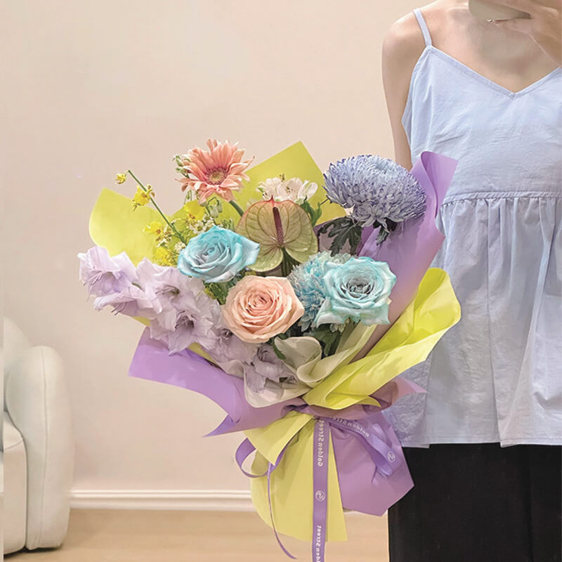 bouquet paper nearby