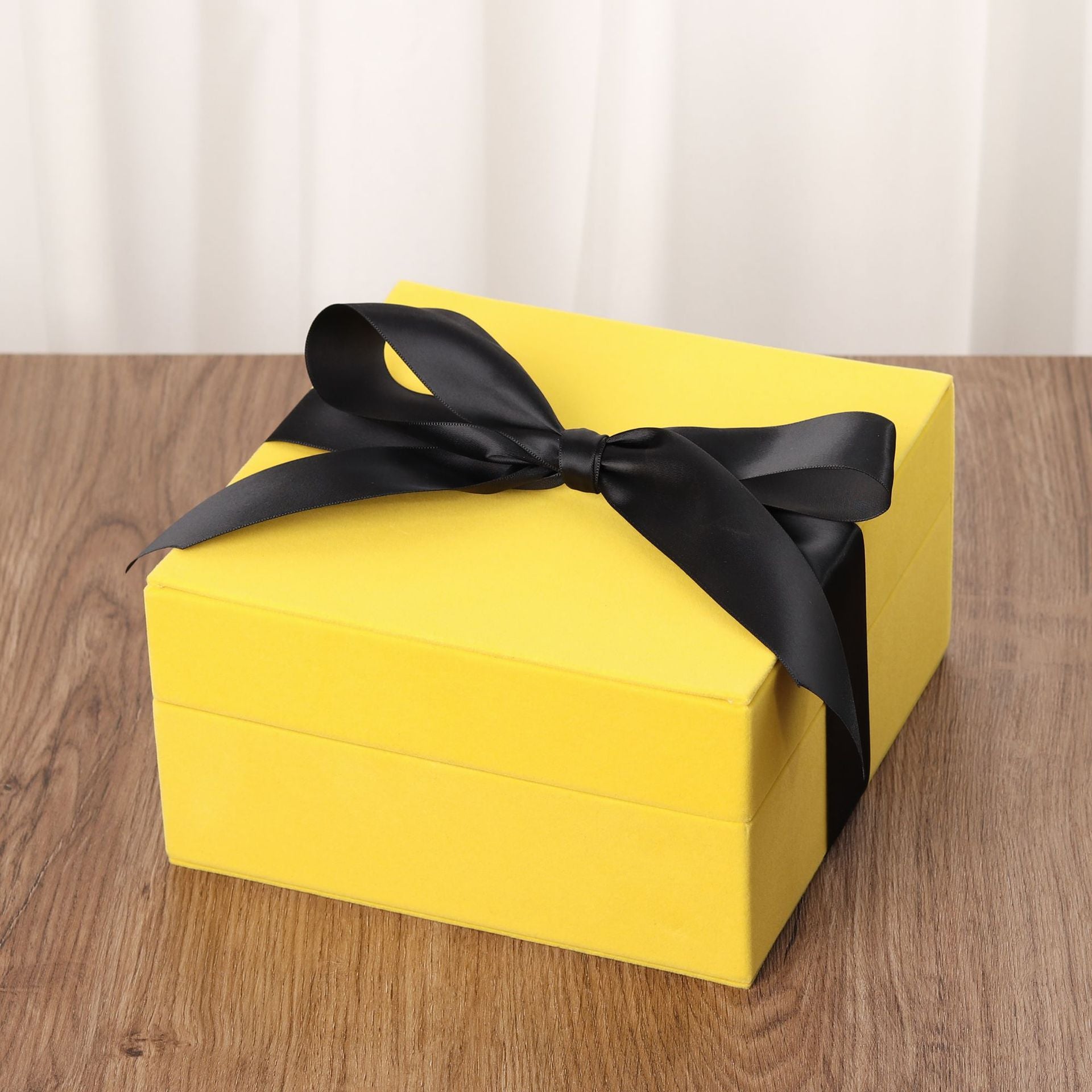 box with flower design