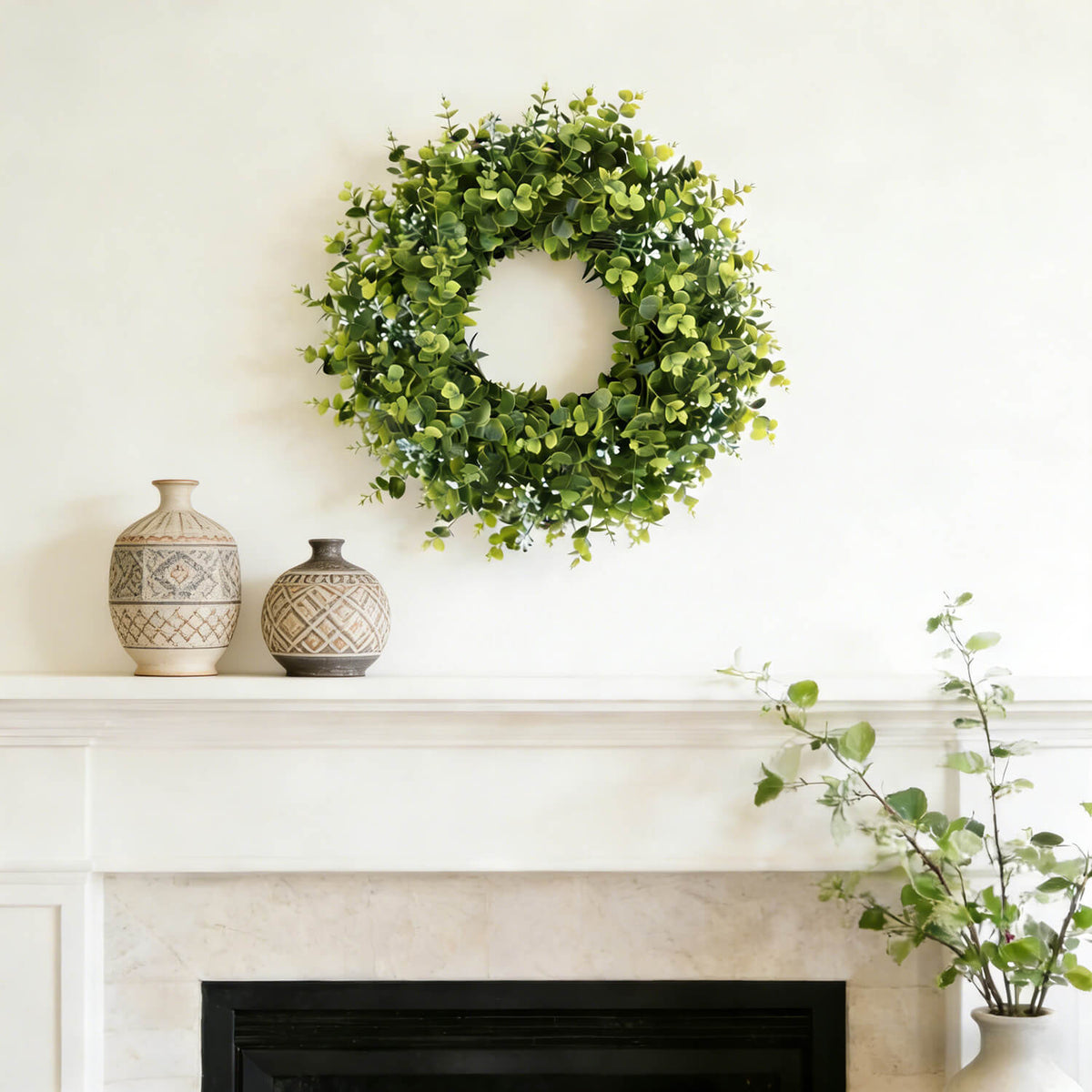 Green Eucalyptus Wreath - 24’’