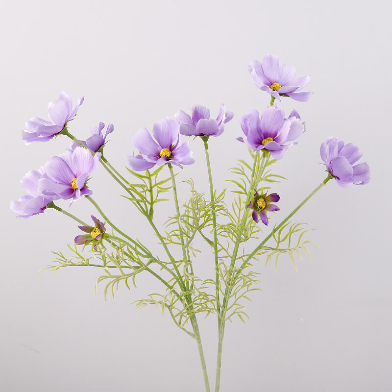 fake daisy bouquet