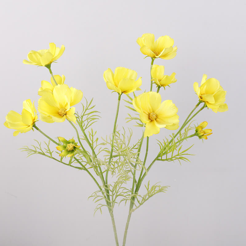 Flores de margaritas artificiales