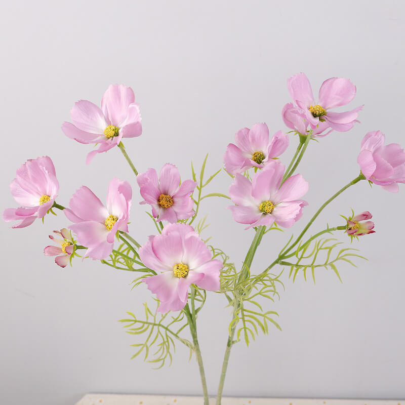 Flores de margaritas artificiales