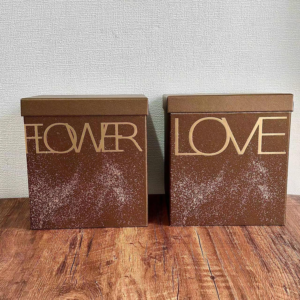 square gift box with lid