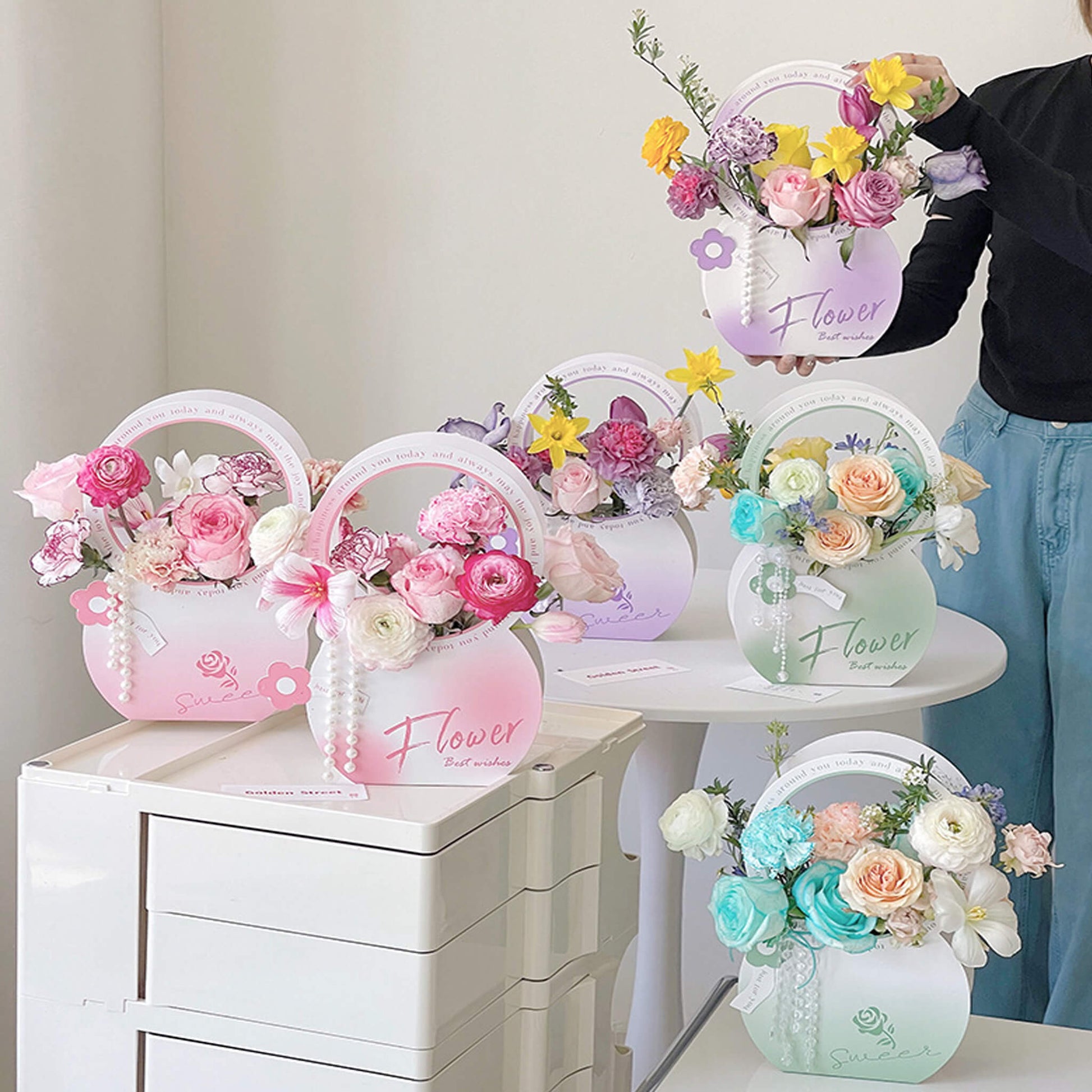 Luxury Die Cut Paper Bag Design Flower Bouquet